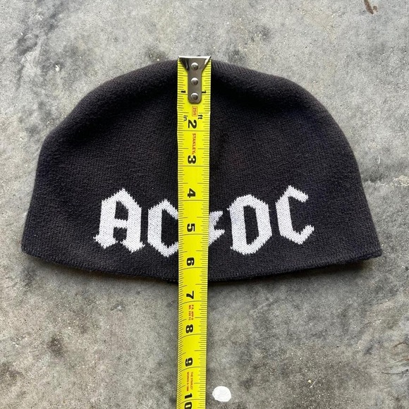 Concept One ACDC beanie black and white - Picture 5 of 5